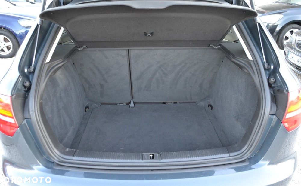 Audi A3 Sportback - 32