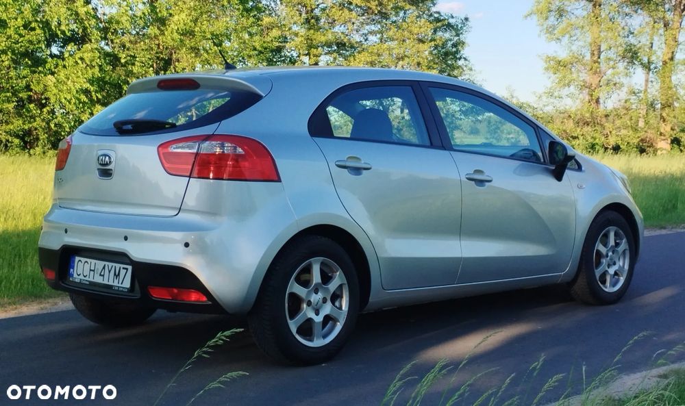 Kia Rio 1.2 Edition 7 - 9