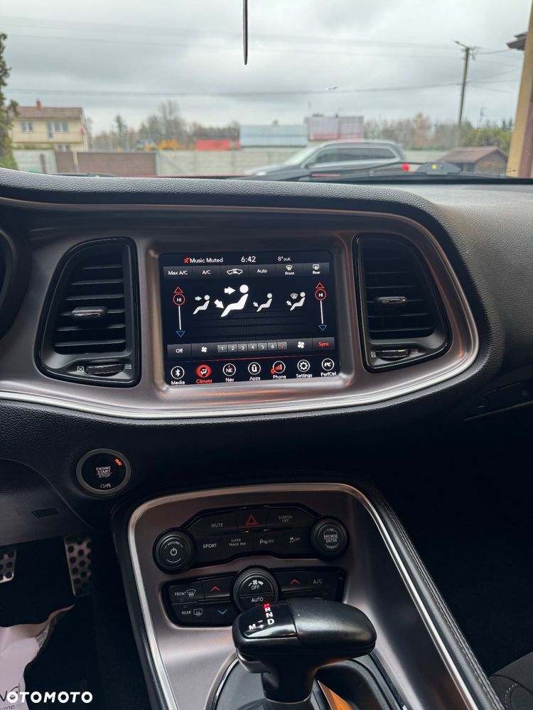 Dodge Challenger 5.7 R/T - 15