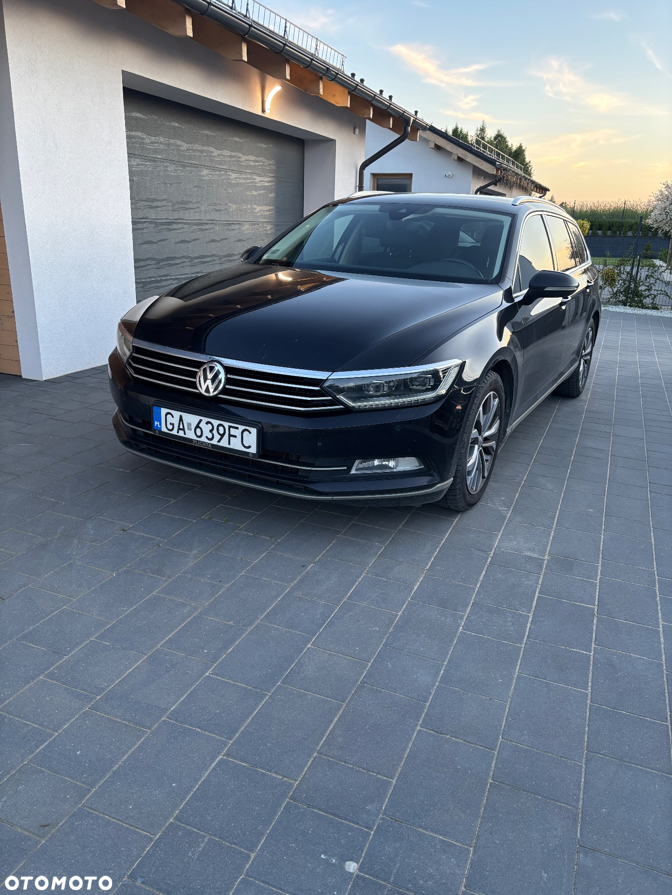 Volkswagen Passat - 2