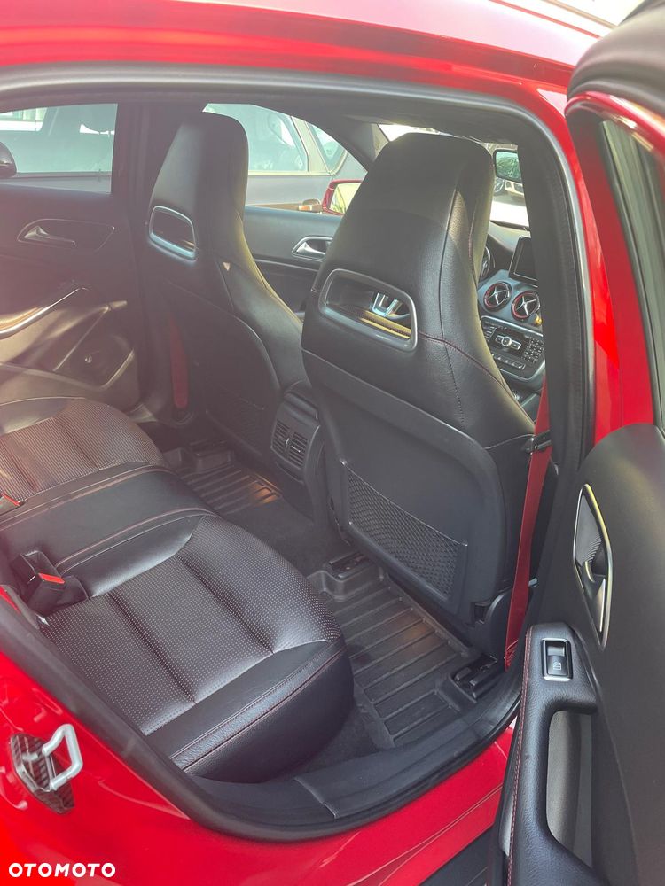 Mercedes-Benz GLA AMG 45 4Matic AMG Speedshift 7G-DCT - 8