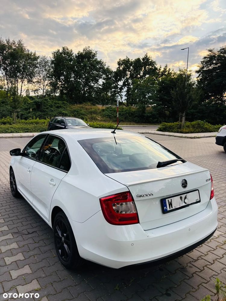 Skoda RAPID 1.4 TSI Style DSG - 12