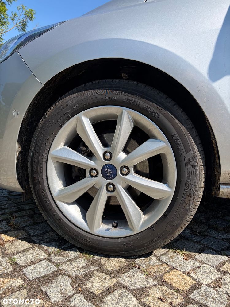 Ford Fiesta 1.1 S&S TITANIUM - 34