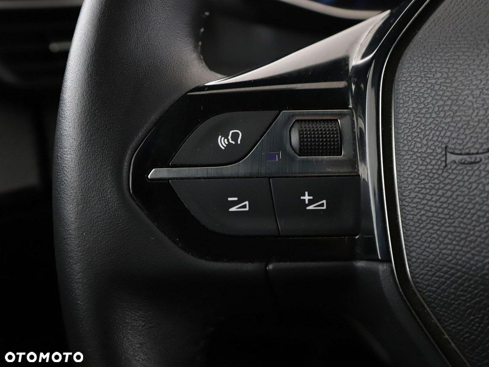 Peugeot 2008 PureTech 130 Allure Pack - 31