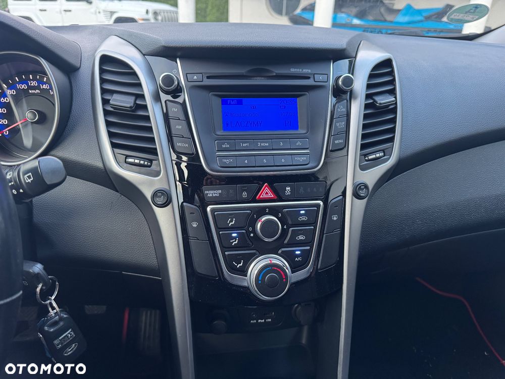 Hyundai i30 1.6 GDI Classic - 12