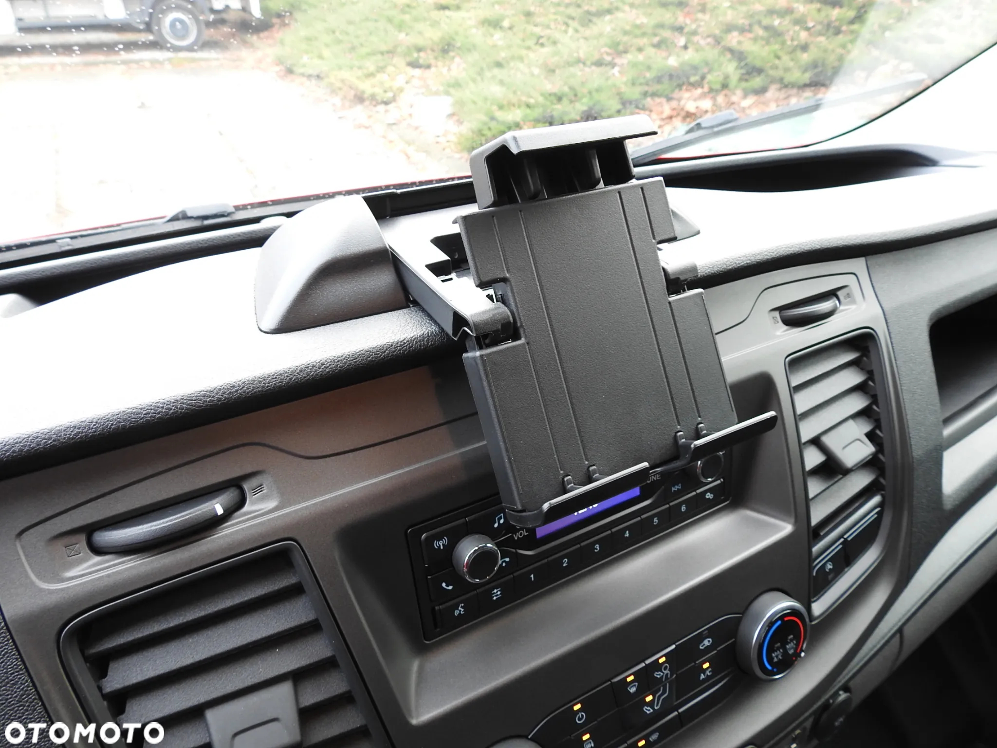 Ford TRANSIT NOWY PLANDEKA WINDA 8 PALET TEMPOMAT KLIMATYZACJA ASO 130KM [ B43455 ] - 39