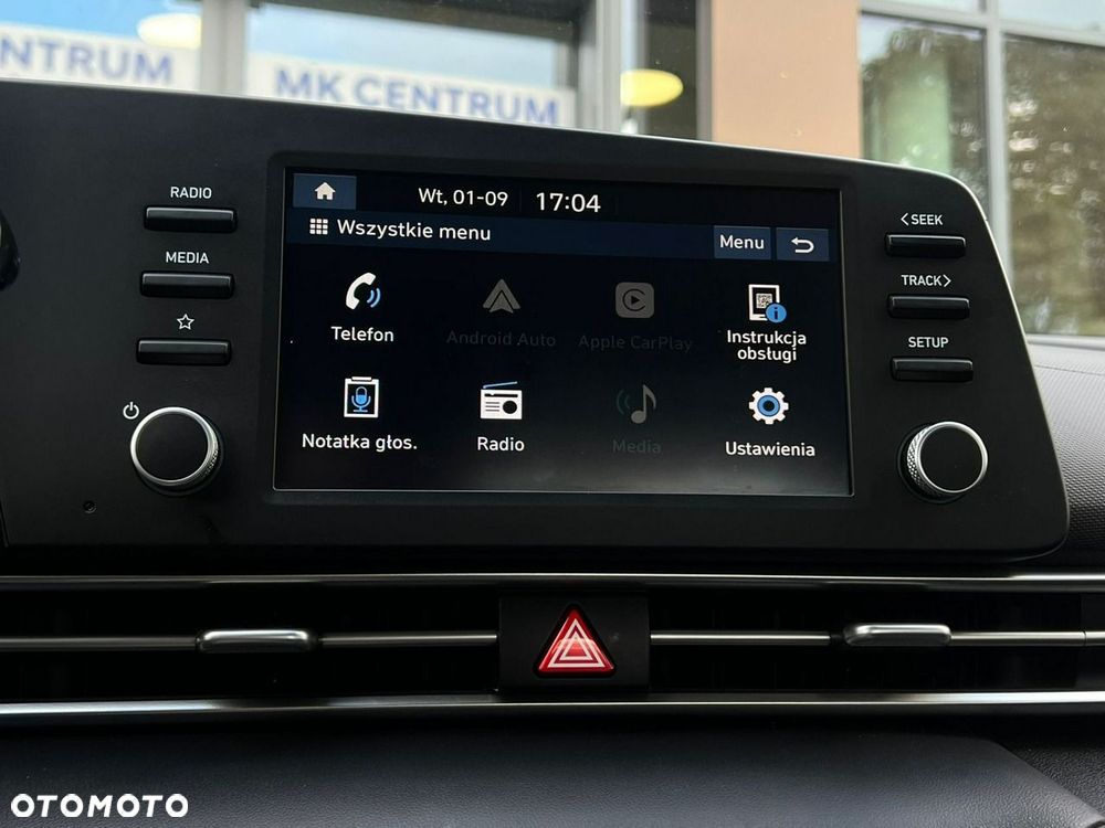 Hyundai Elantra - 24