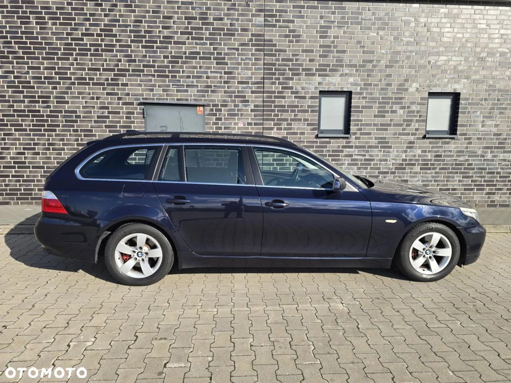 BMW Seria 5 520d Touring Special Edition - 8