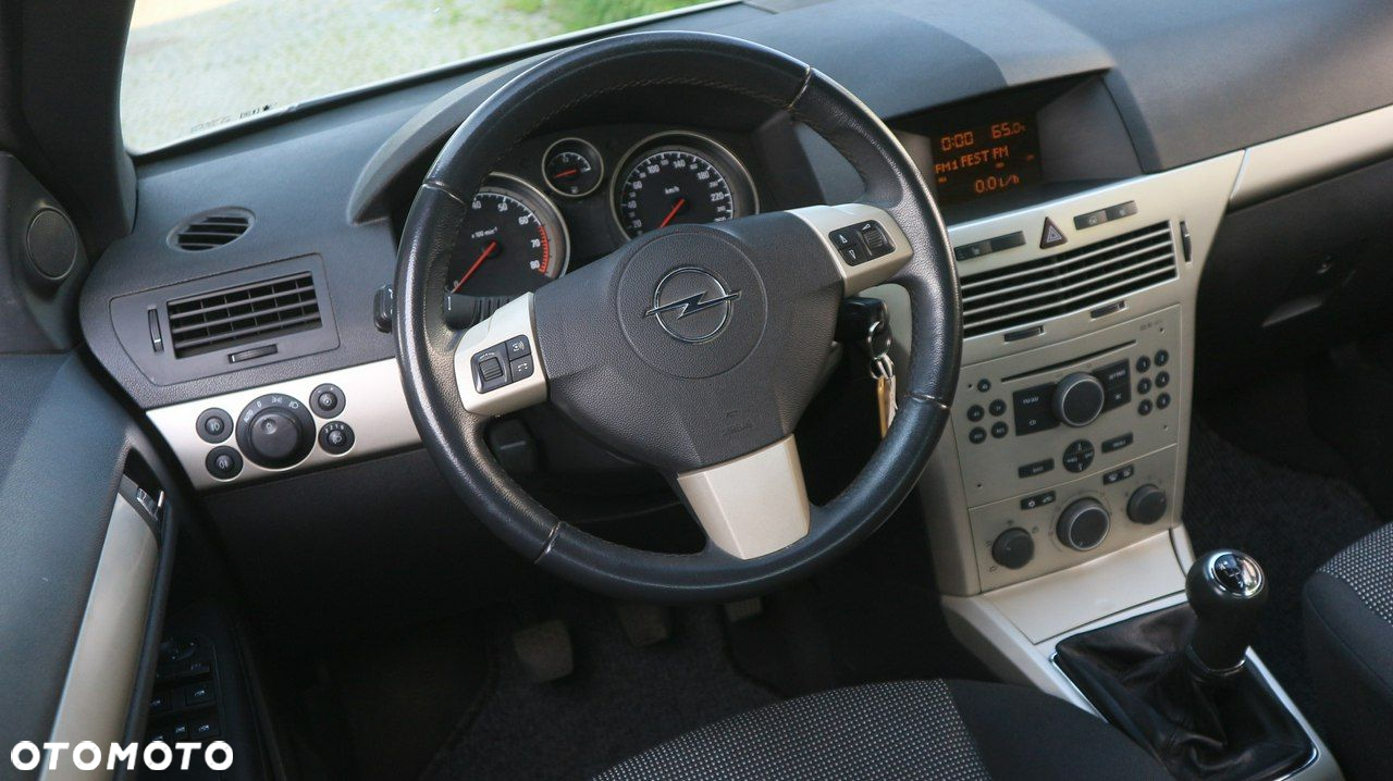 Opel Astra GTC 1.6 Edition - 35