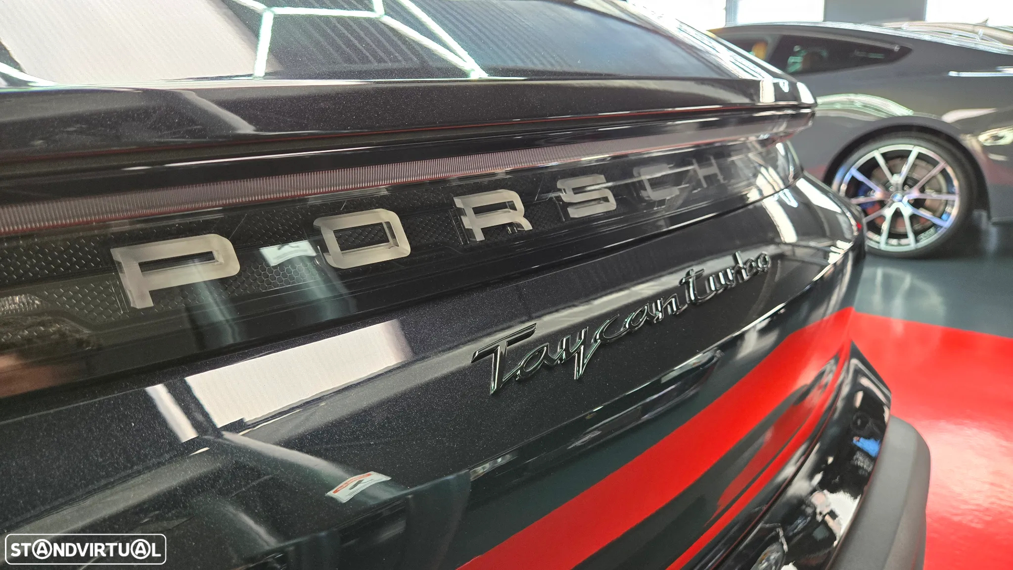 Porsche Taycan Cross Turismo Turbo - 7