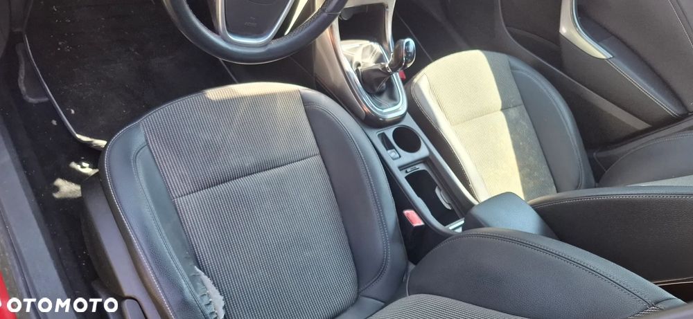 Opel Astra 1.4 Turbo Style - 11
