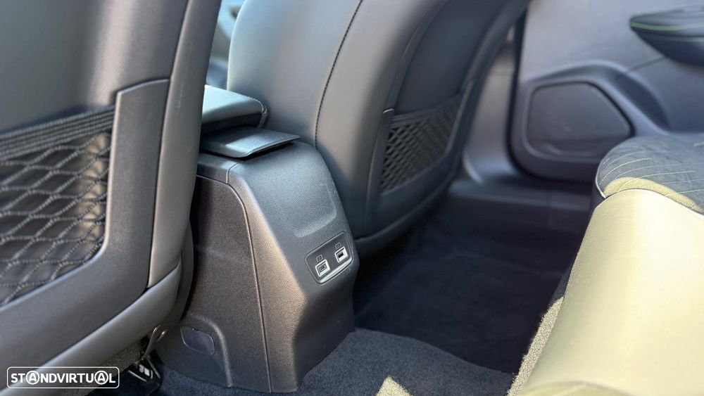 Peugeot e-2008 54 kWh GT - 39