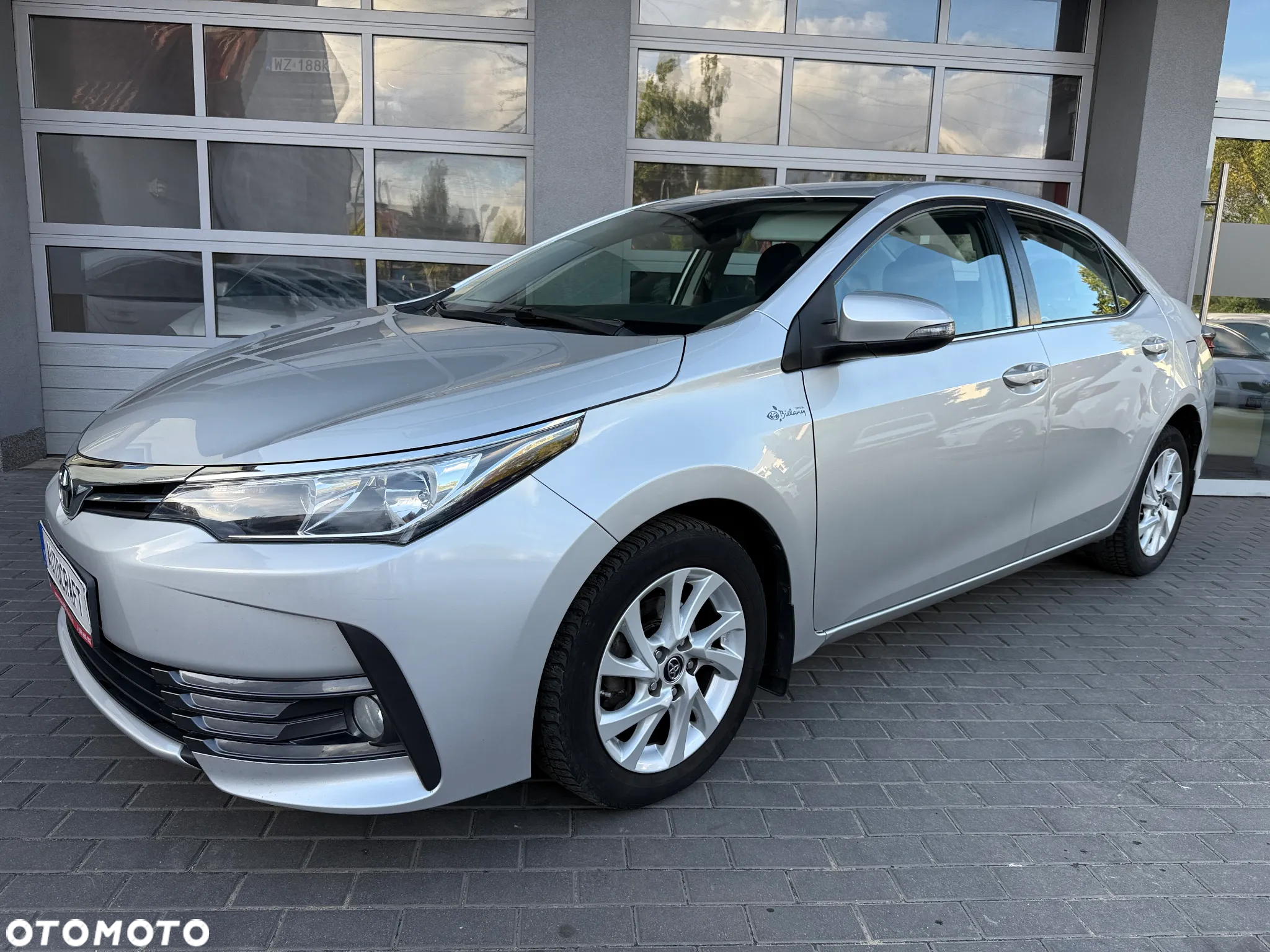 Toyota Corolla 1.6 Classic Plus - 3