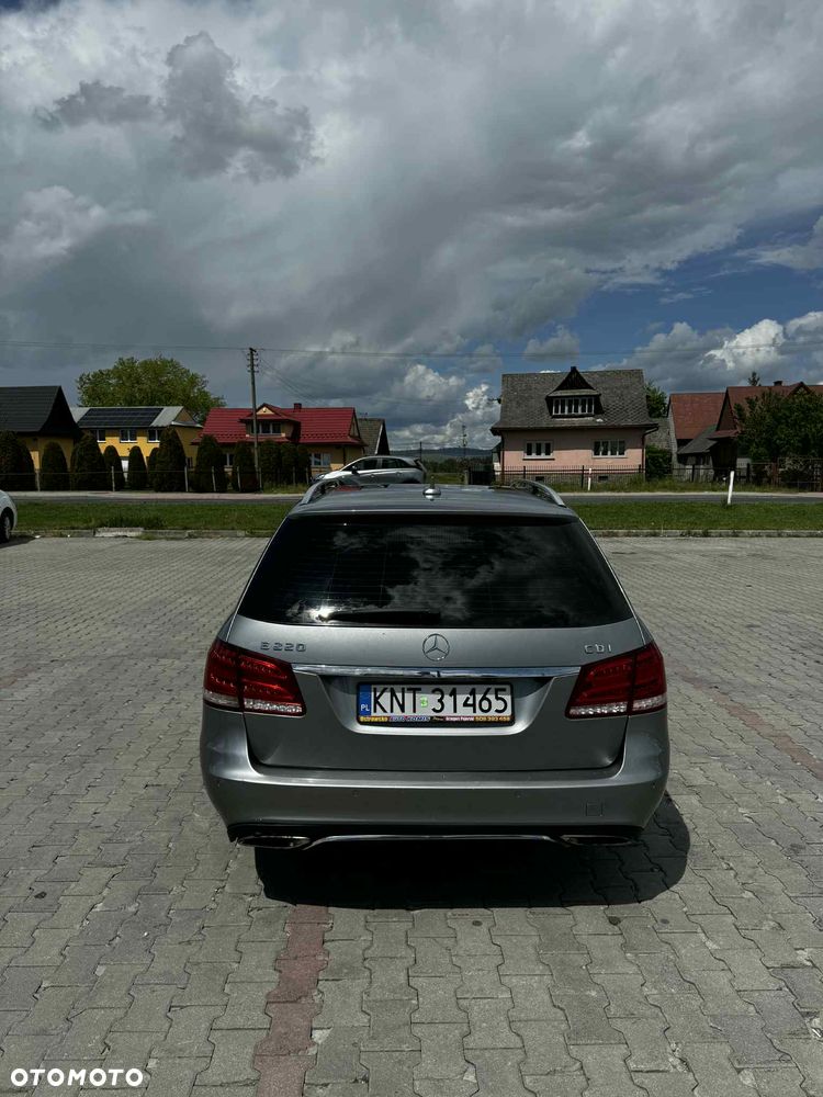 Mercedes-Benz Klasa E 220 CDI 7G-TRONIC Elegance - 4