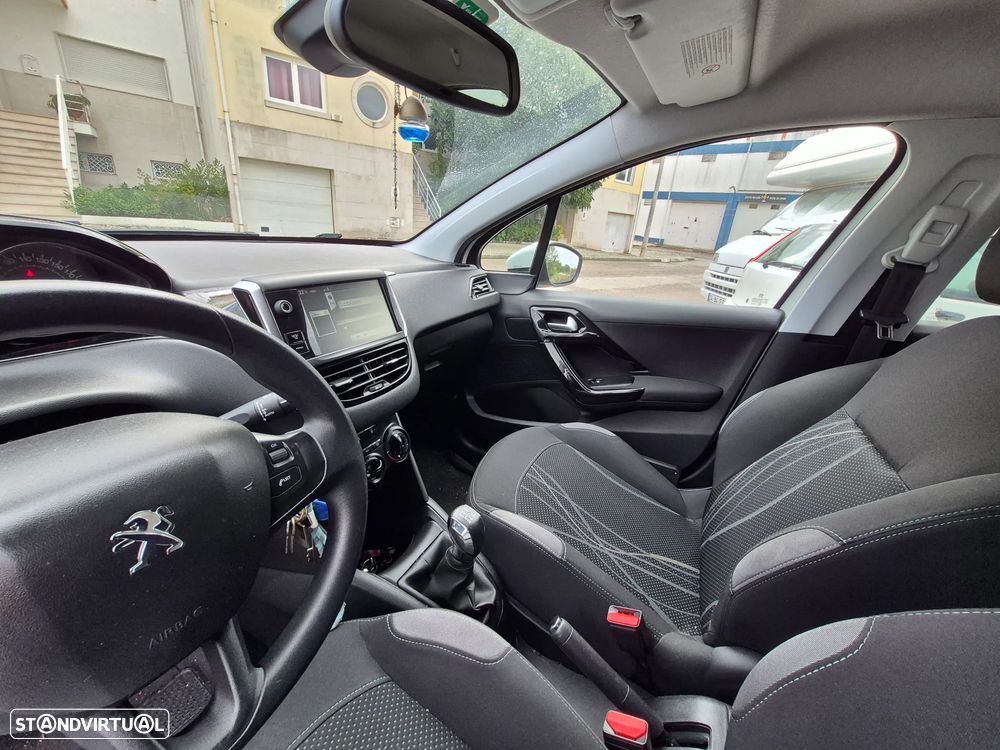 Peugeot 208 1.4 HDi Access - 10