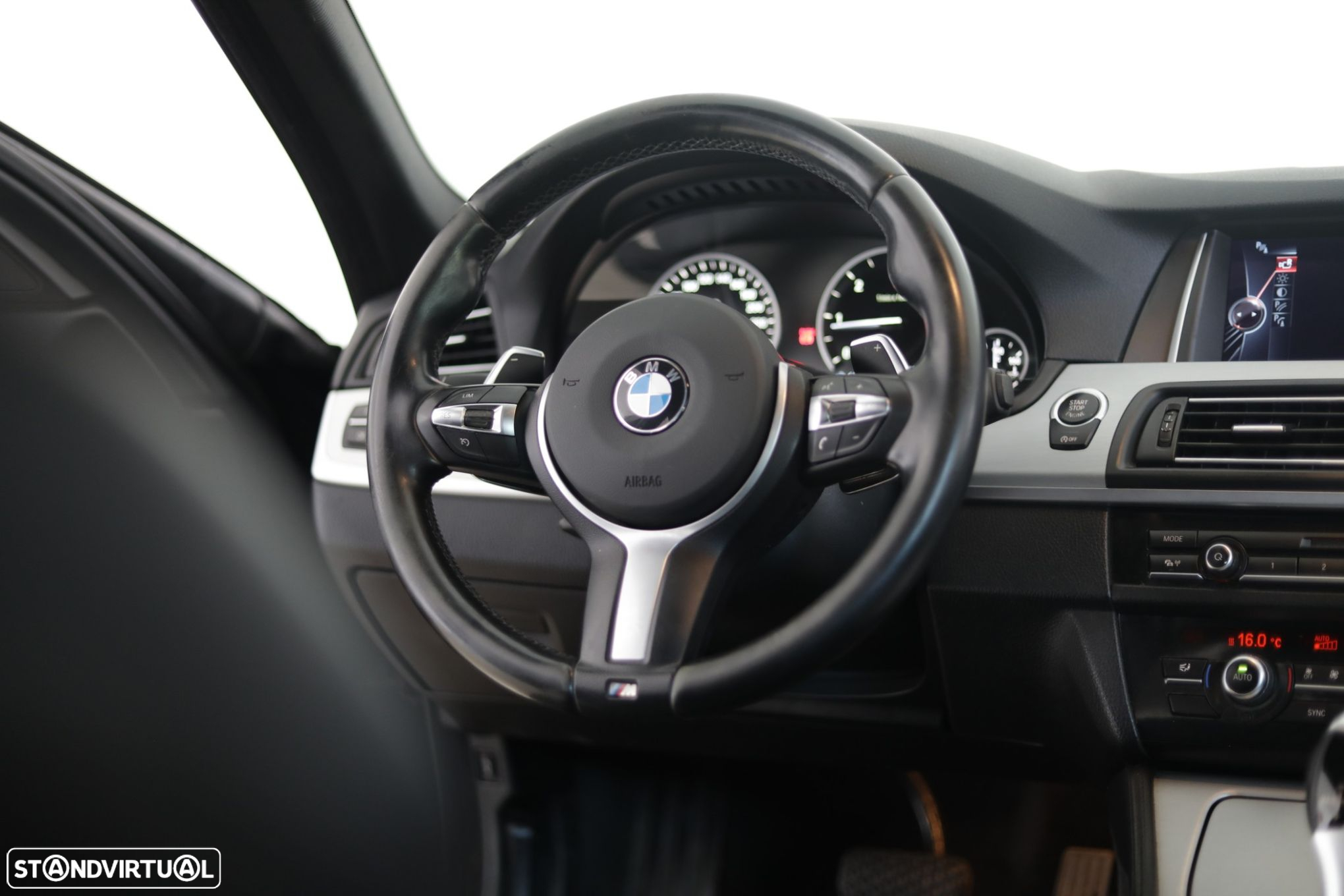 BMW 520 d Line Luxury Auto - 30
