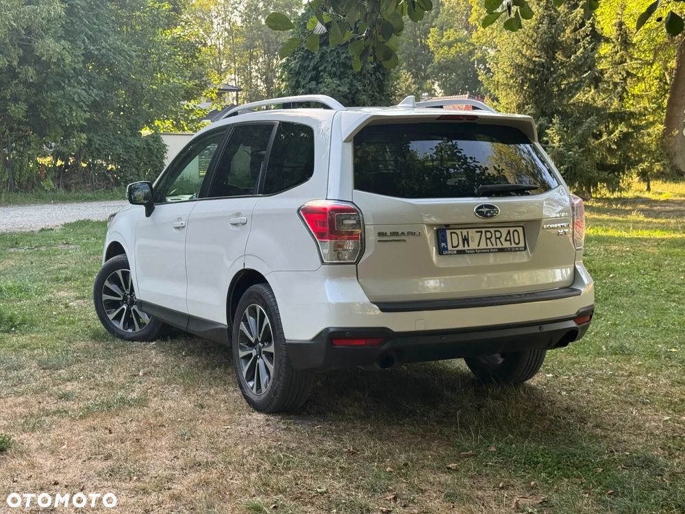 Subaru Forester 2.0 XT Platinum Lineartronic - 8