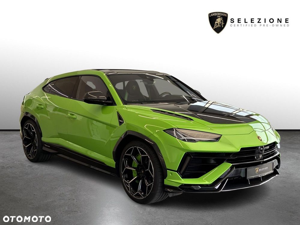 Lamborghini Urus - 1