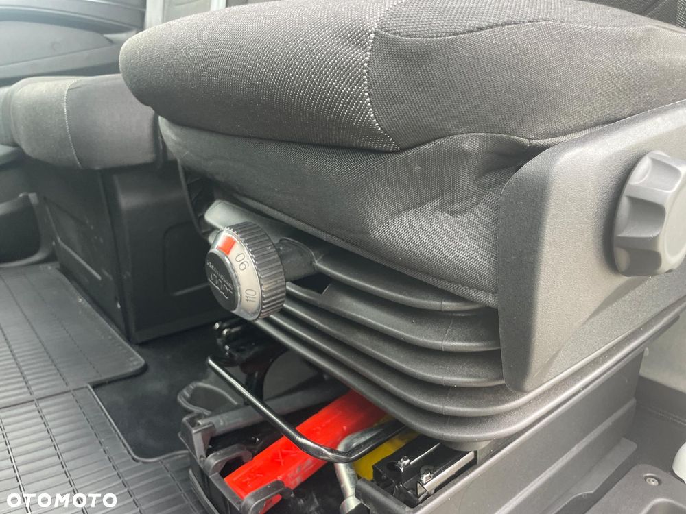 Iveco 35S18 Kontener 8EP Winda - 13