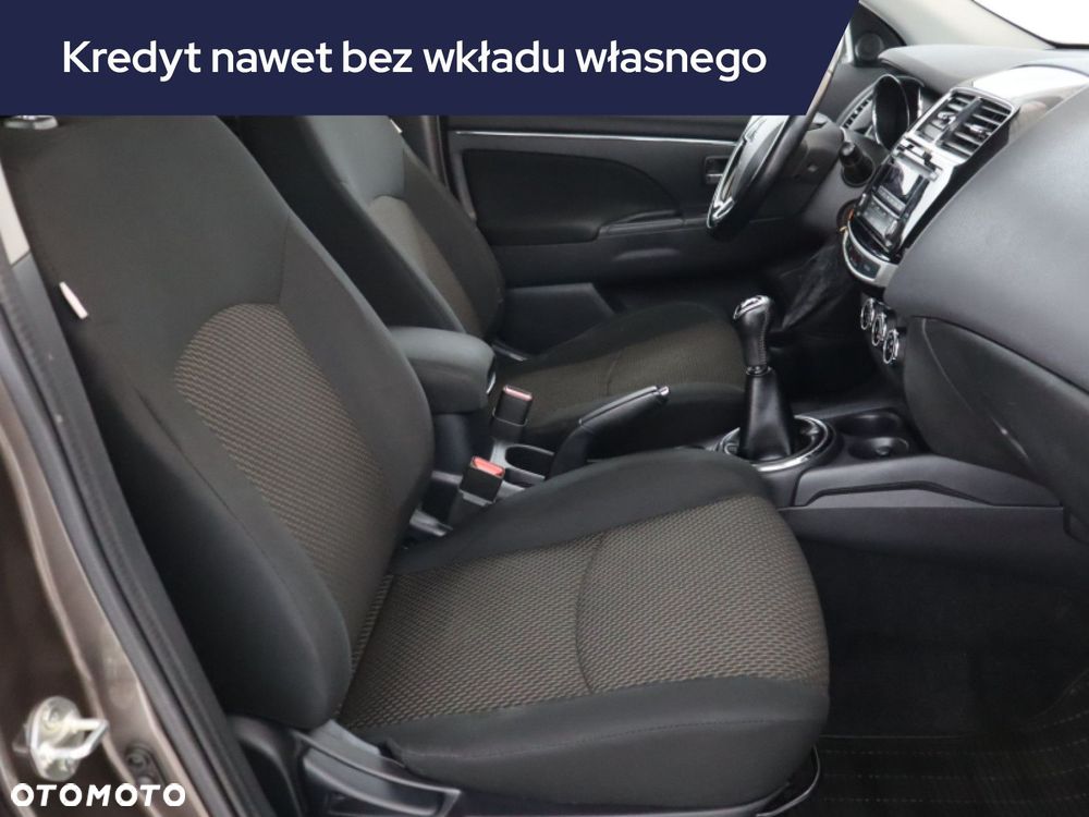 Mitsubishi ASX - 11