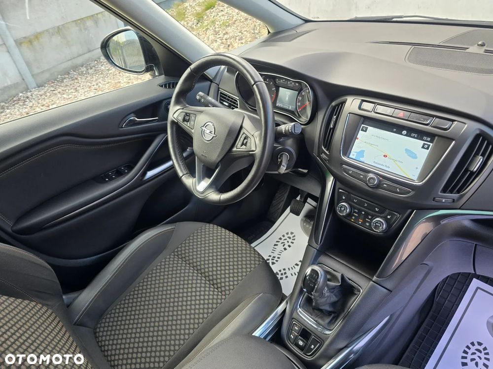 Opel Zafira 1.6 T Plus S&S - 16