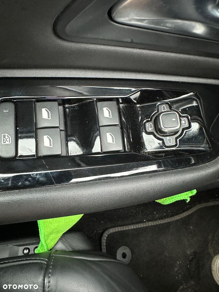 Citroën C5X 1.6 PHEV 225 Shine EAT8 - 17