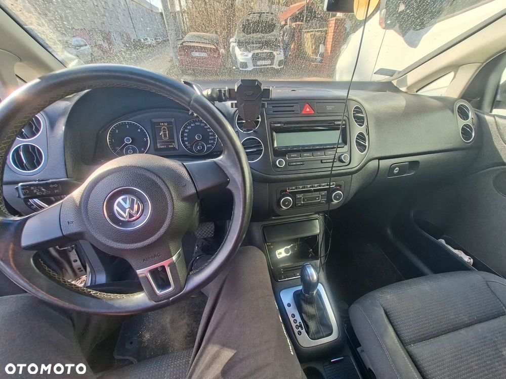 Volkswagen Golf Plus 1.6 TDI Comfortline DSG - 9