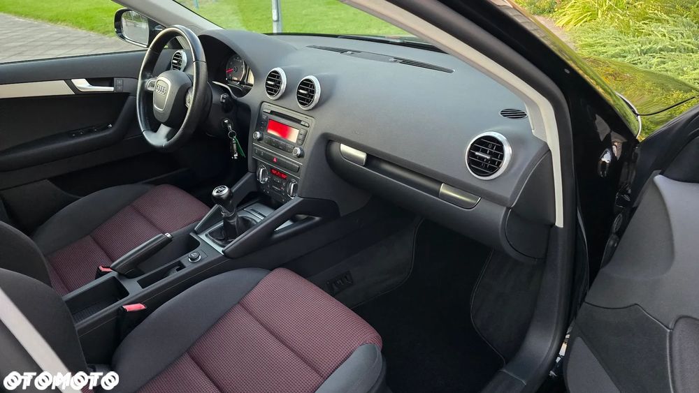 Audi A3 Sportback - 11