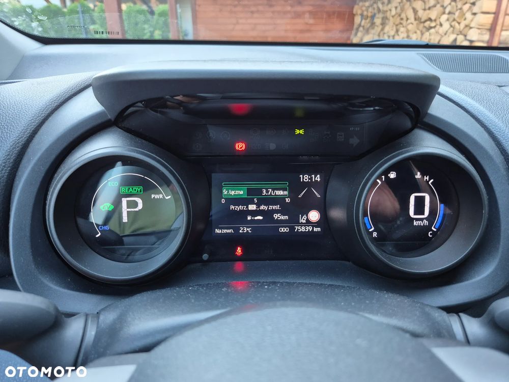 Toyota Yaris Hybrid 100 Dynamic EU6 - 26