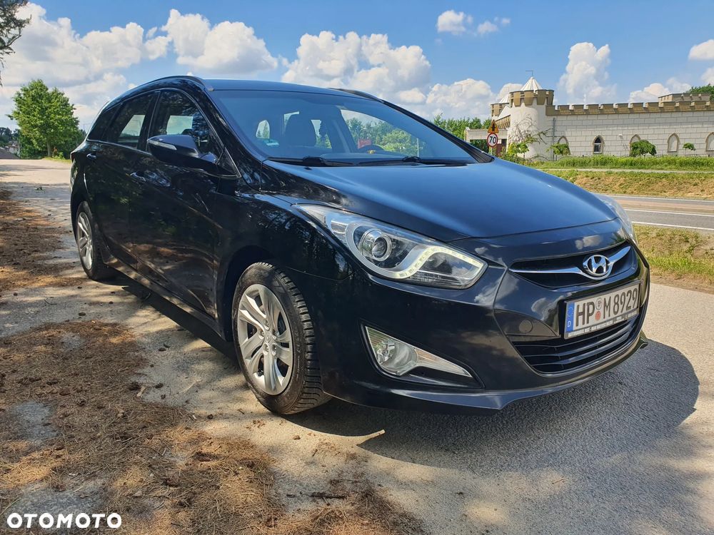 Hyundai i40 Kombi blue 1.6 Trend - 9