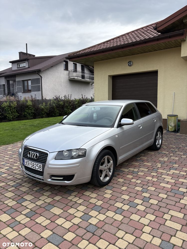 Audi A3 Sportback 1.9 TDI Ambiente - 2