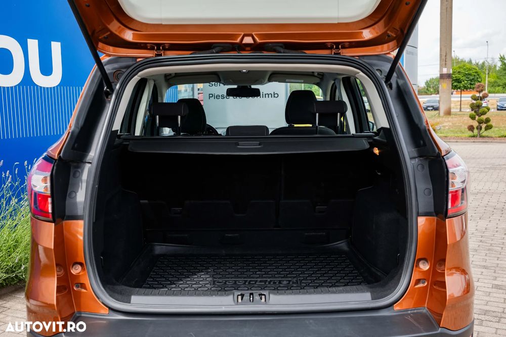 Ford Kuga 1.5 EcoBoost 2WD Trend - 11