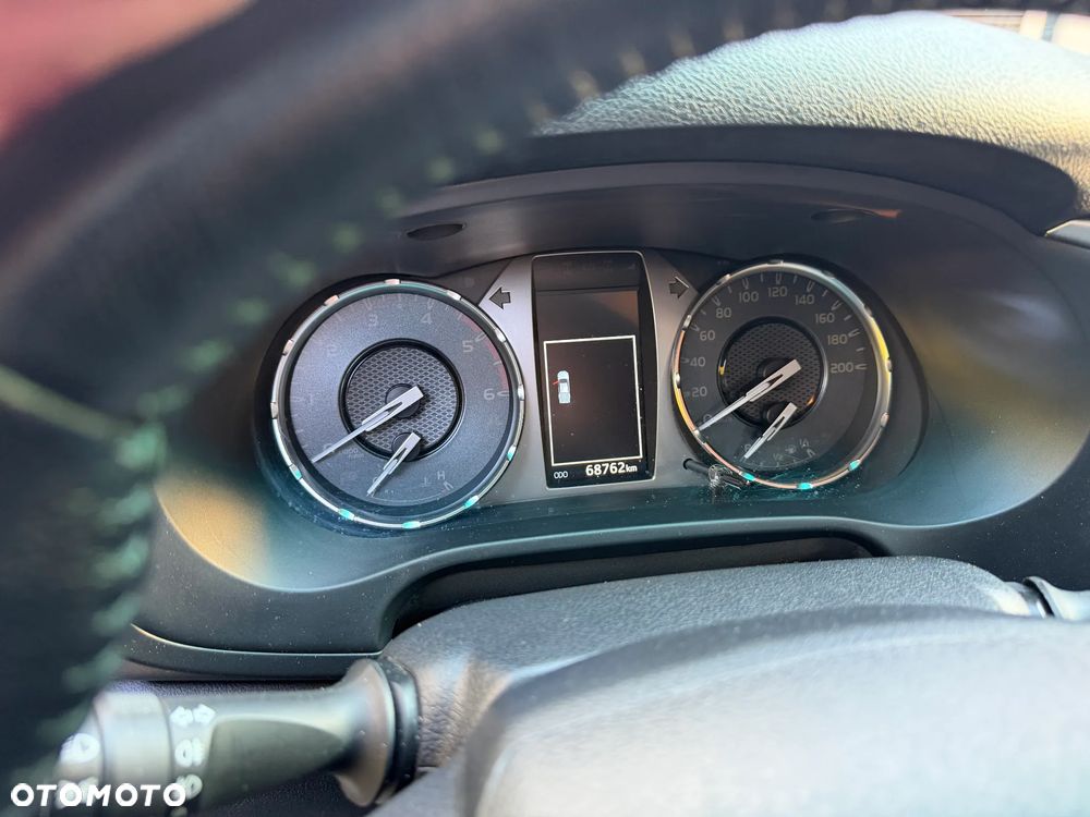 Toyota Hilux 2.8 D-4D Double Cab SR5 4x4 - 10