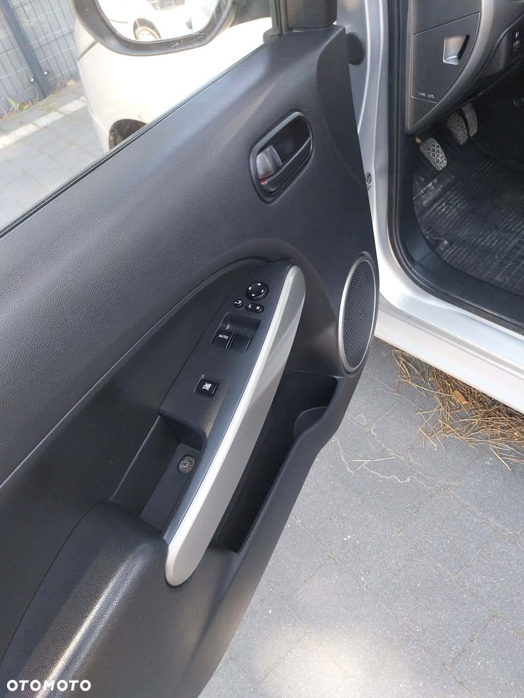 Mazda 2 1.3 Exclusive - 19