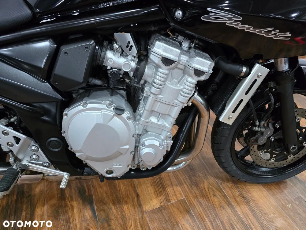 Suzuki Bandit - 31