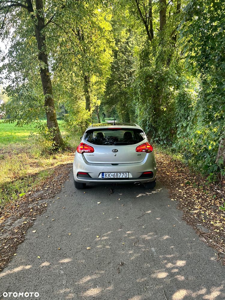 Kia Ceed - 31