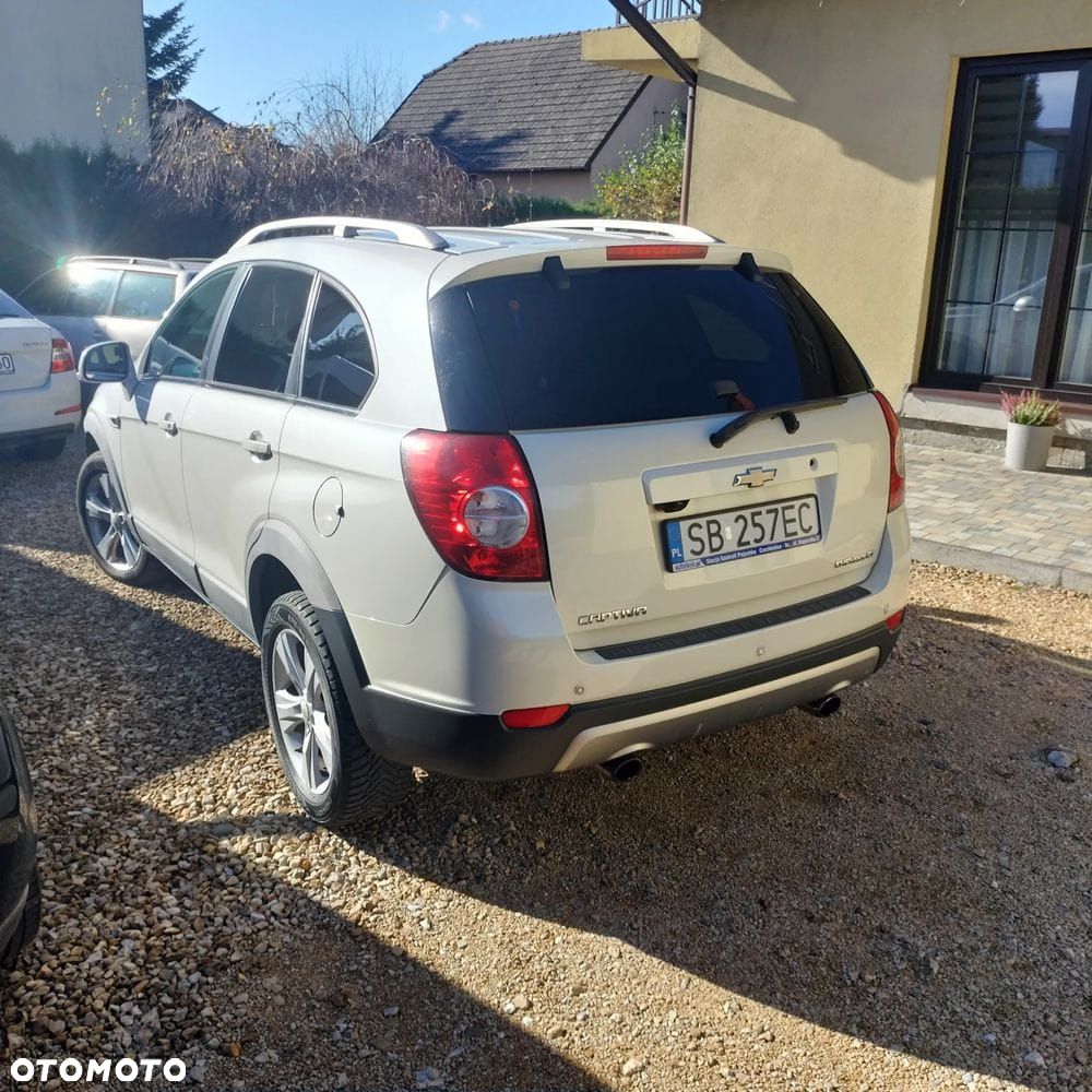 Chevrolet Captiva 2.2 D LT+ - 3