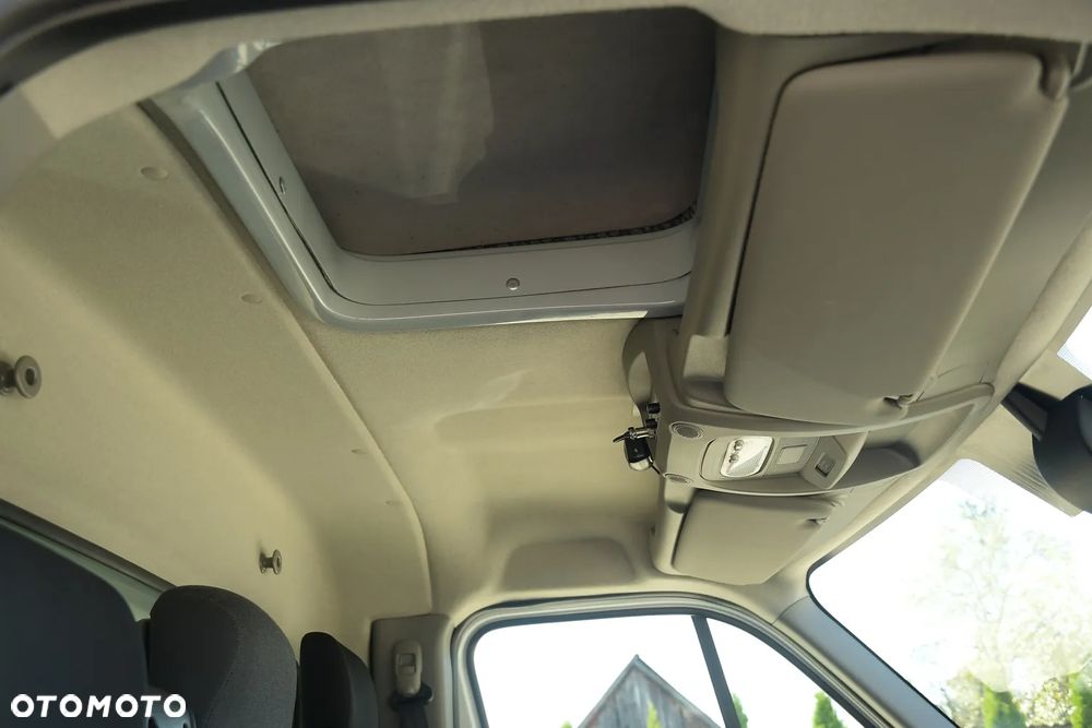 Renault MASTER 2.3 dCi 163KM * KONTENER 8ep+ WINDA 750kg* - 19
