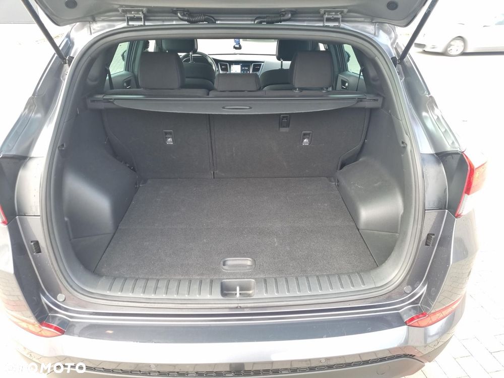 Hyundai Tucson 1.6 GDI BlueDrive Style 2WD - 12