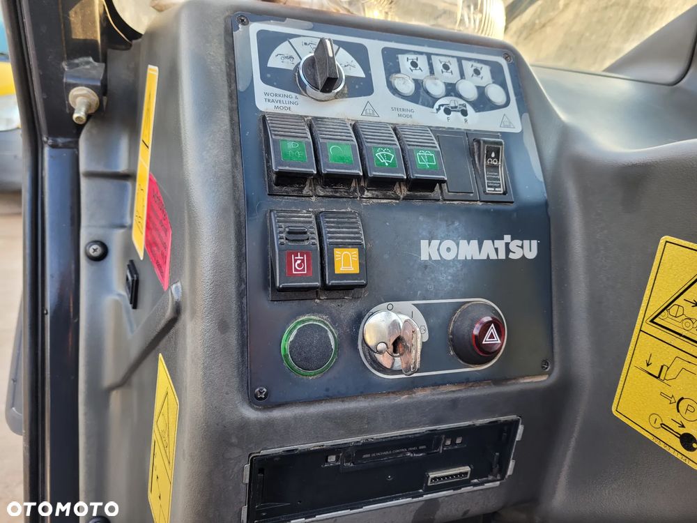 KOMATSU WH 714H - 31