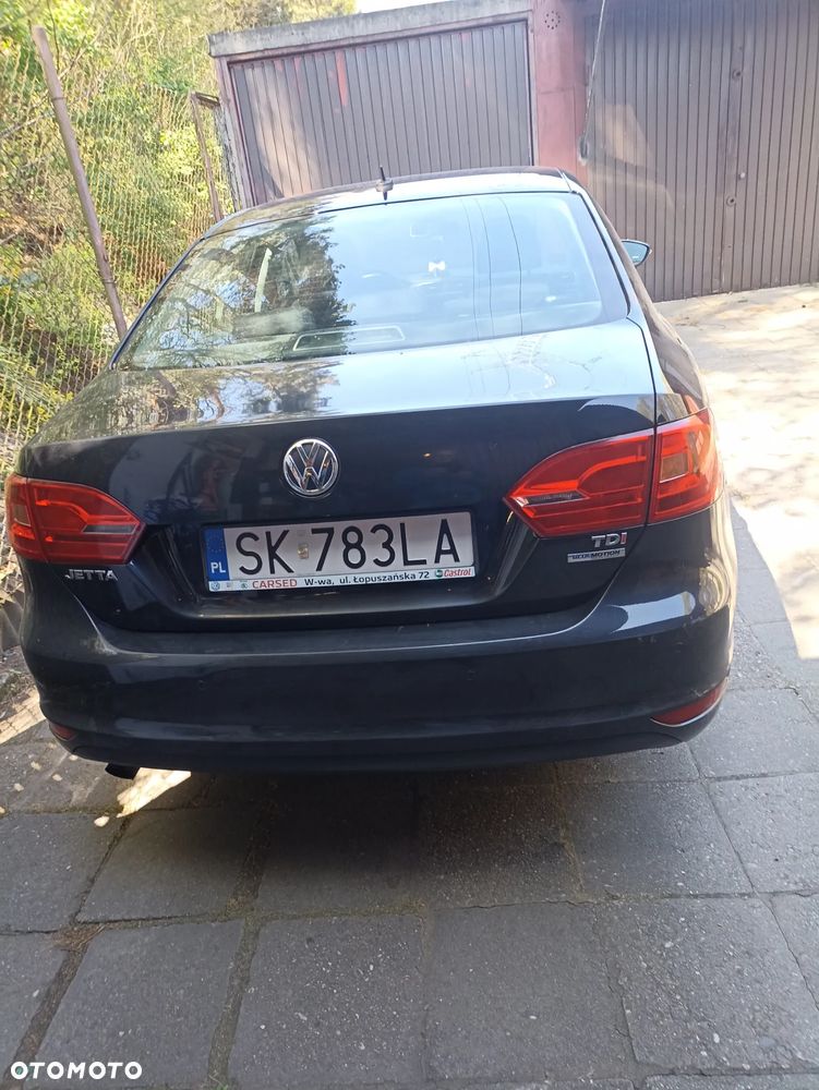 Volkswagen Jetta 1.6 TDI BMT Trendline - 2