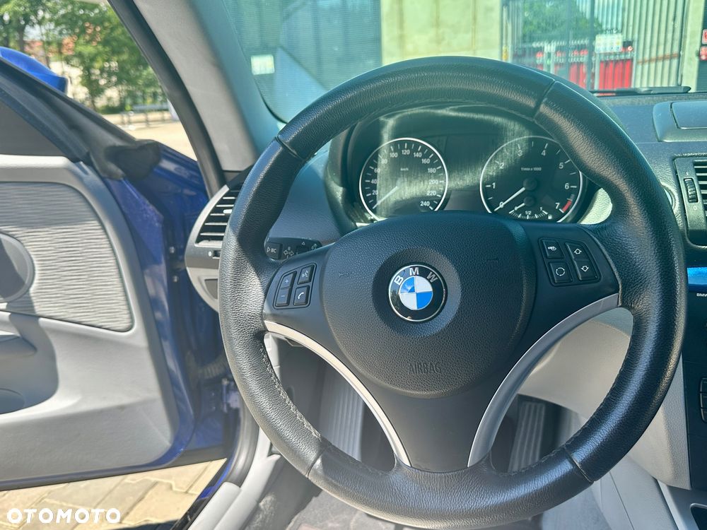 BMW Seria 1 116i - 15