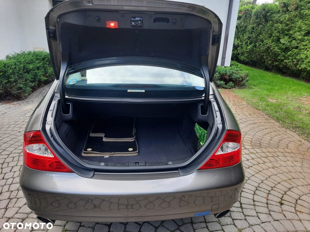 Mercedes-Benz CLS - 8