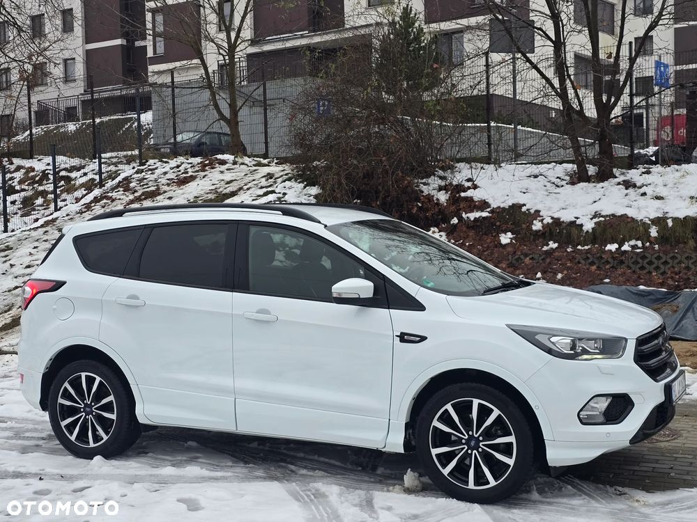 Ford Kuga 1.5 EcoBoost 2x4 ST-Line - 36