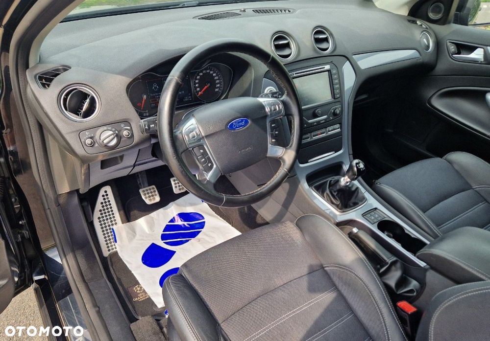 Ford Mondeo 2.0 TDCI Champions Edition - 19