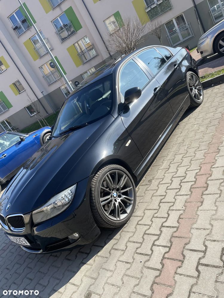 BMW Seria 3 320d xDrive DPF - 1