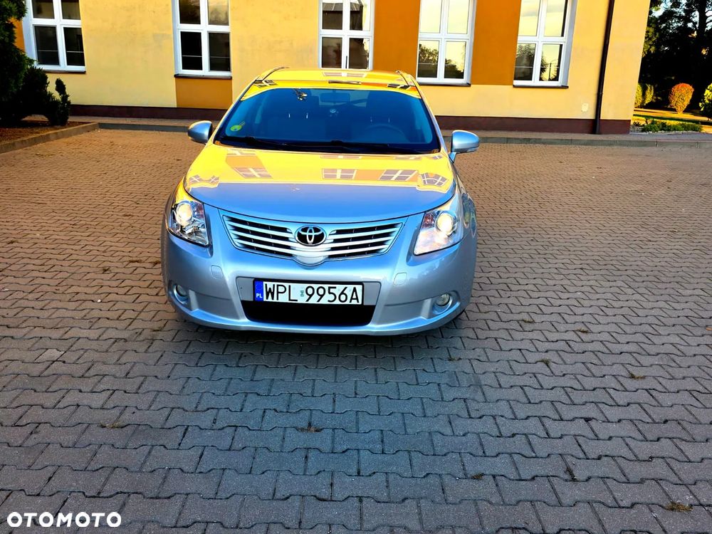 Toyota Avensis - 9