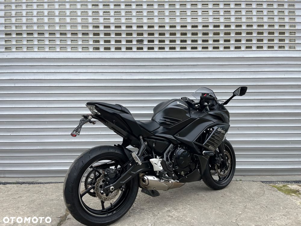 Kawasaki Ninja - 6