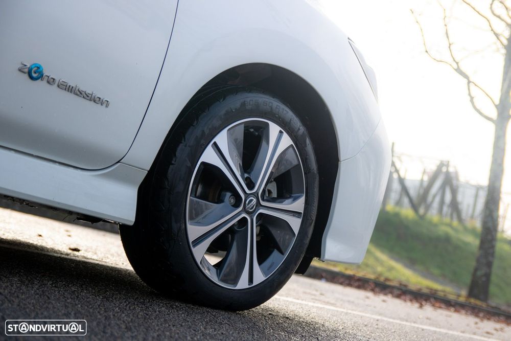 Nissan Leaf N-Connecta - 21