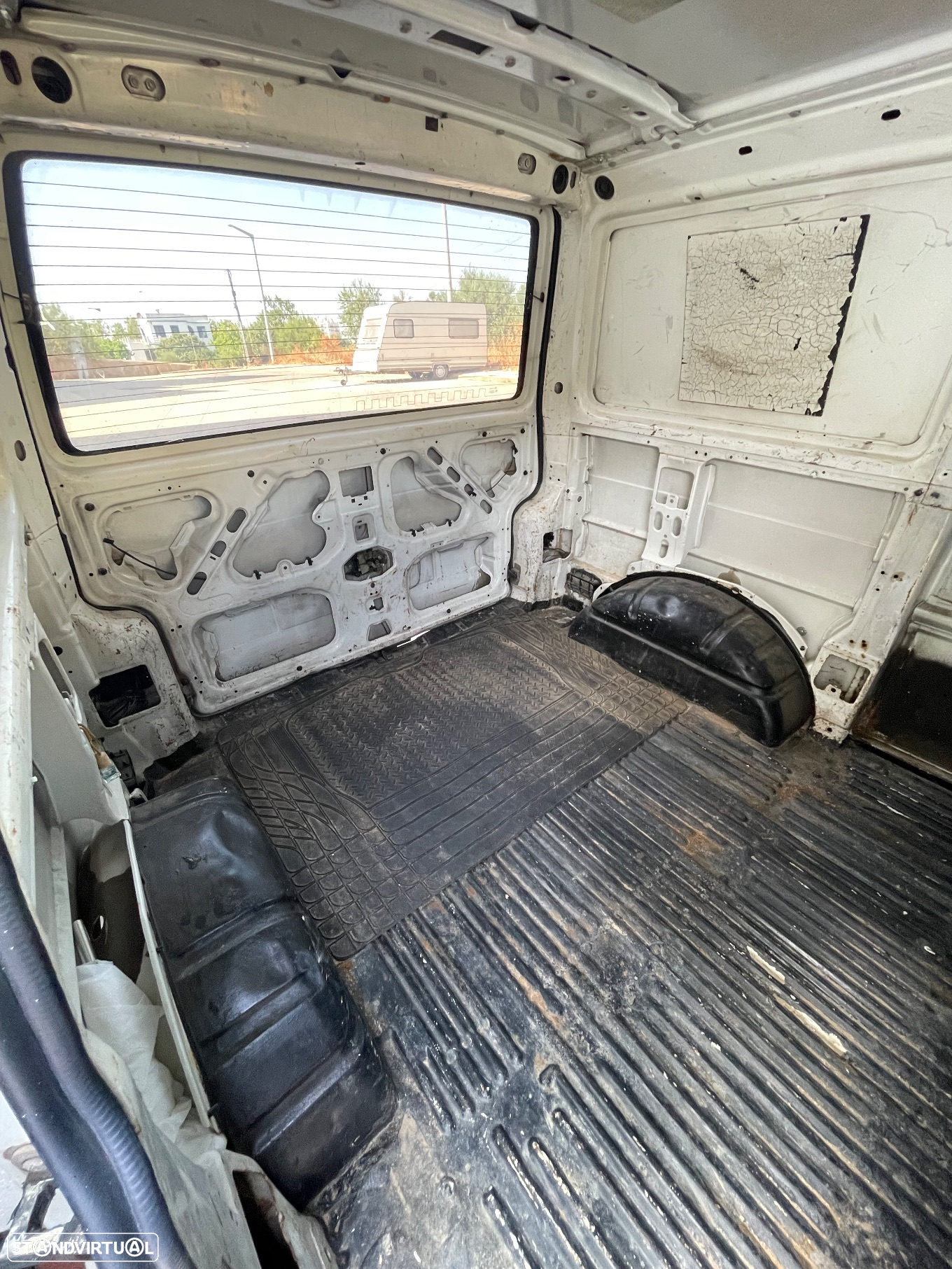 VW Transporter 1.9 D - 11